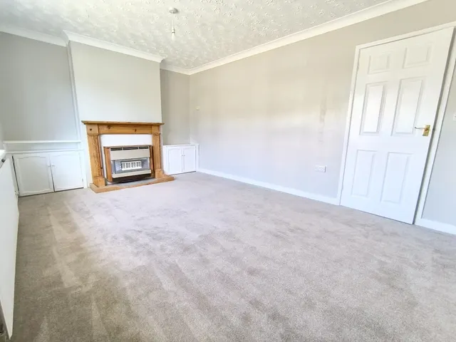 Highbury Park, Warminster, BA12, photo 2