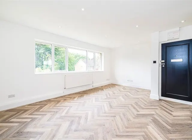 Photo 2 — Woodington Close, Eltham, SE9
