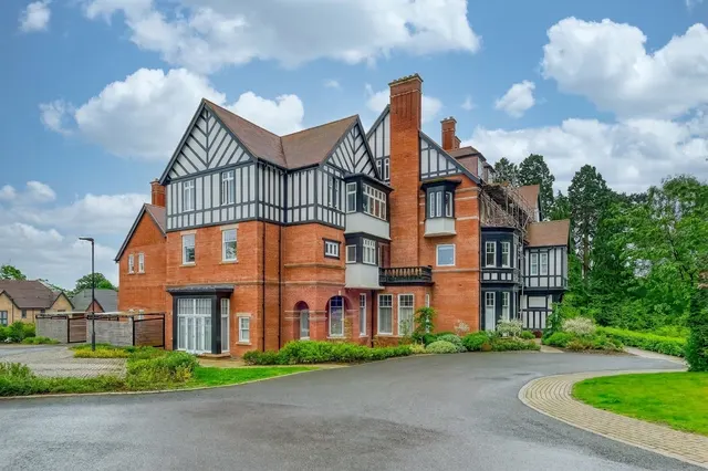 Farm Drive, Northfield, B31, photo 1