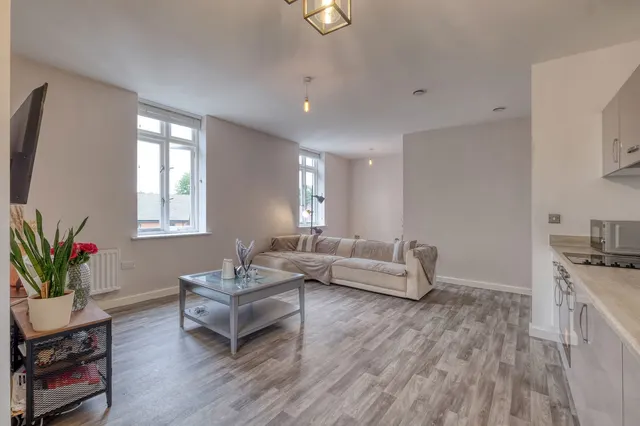 Farm Drive, Northfield, B31, photo 3