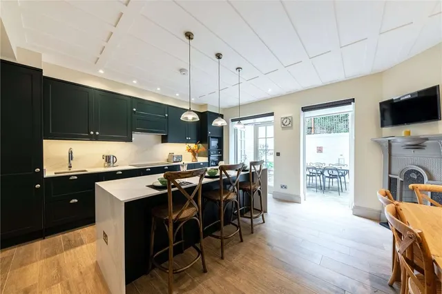 Tufton Street, London, SW1P, photo 3
