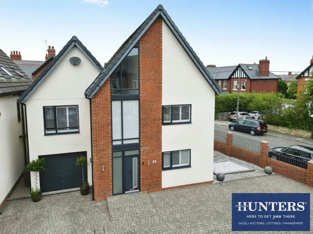 Burnham Grove, East Boldon, photo 1