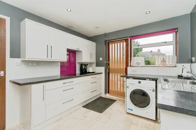 The Copse, Featherstone, WF7, photo 3