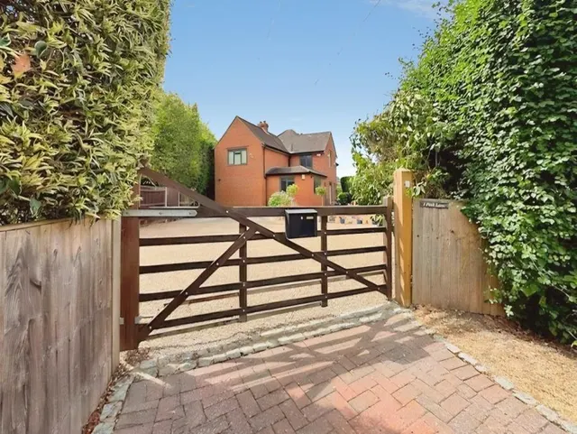 Pink Lane, Burnham, SL1, photo 1