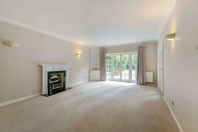 Photo 2 — Trout Rise, Loudwater, Rickmansworth, Hertfordshire, WD3 4JR