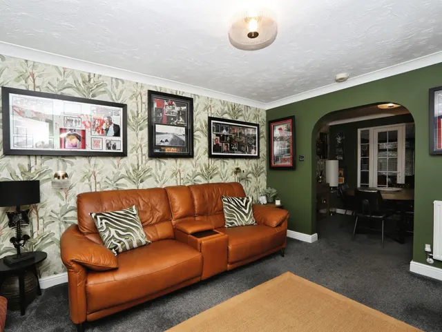 Clos Cwm Garw Caerphilly, CF83, photo 3
