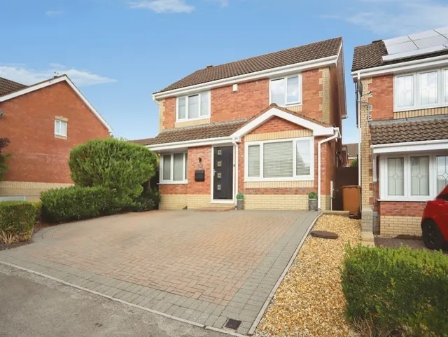 Clos Cwm Garw Caerphilly, CF83, photo 1