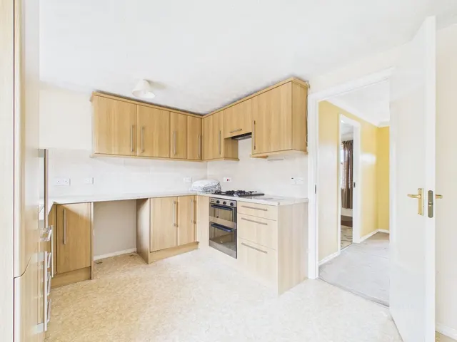 Photo 3 — Priorslee, Telford TF2 9RQ