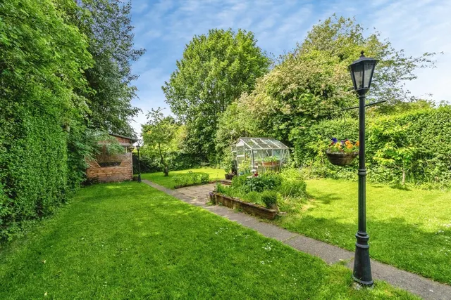 Hednesford Road, Heath Hayes, Cannock, WS12, photo 1