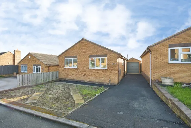 Devon Park View, Derbyshire, S43, photo 1