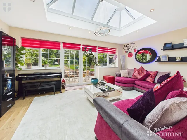 Photo 2 — Churchill Avenue, Aylesbury, HP21 8ER