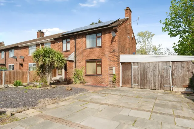 Thornton Road, Ellesmere Port, photo 1