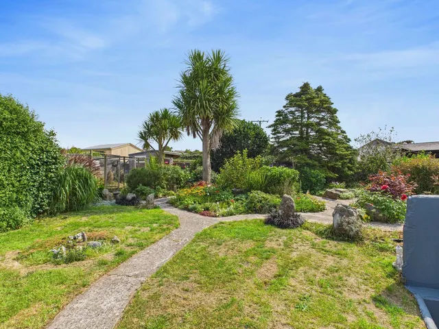 Photo 3 — Tolcarne Road, Beacon, Camborne