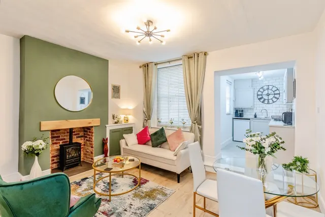 Ambra Vale South, Cliftonwood, Bristol, photo 1