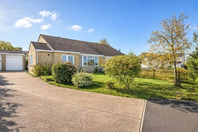 Styles Close, Frome, BA11, photo 1