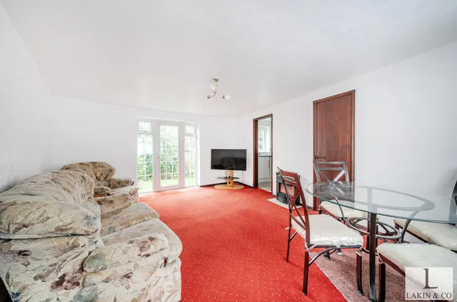 Photo 2 — Ivy House Cottages, Ickenham, UB10 8LZ
