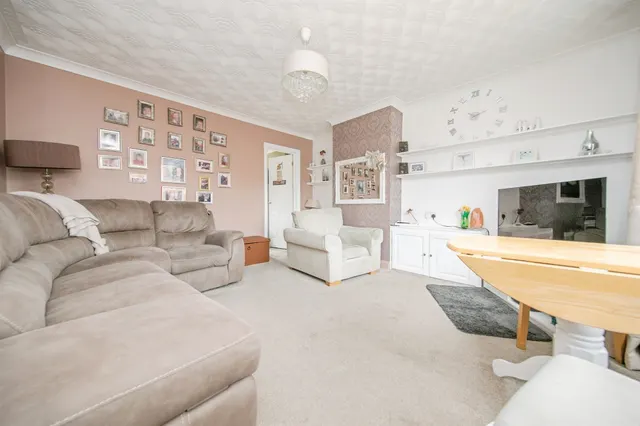 Violet Close, Ipswich, IP2, photo 2
