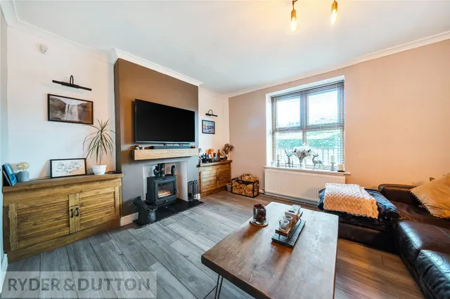 Whitworth Road, Healey, OL12, photo 1