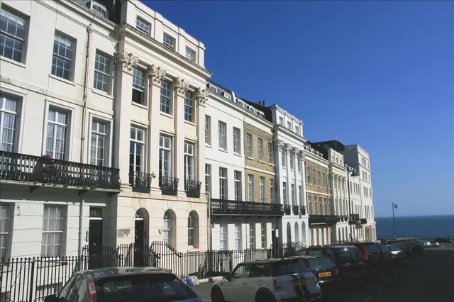 Portland Place, BN2, photo 1