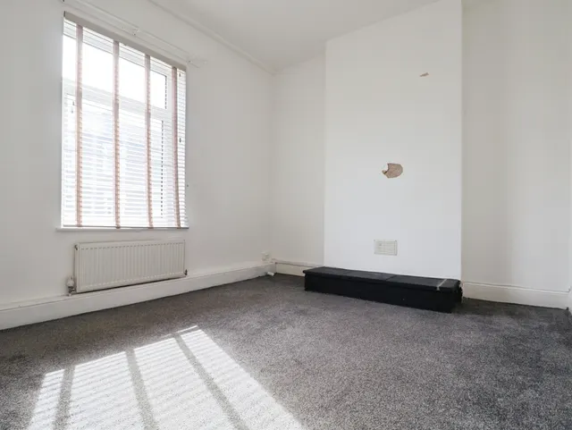 Plassey Street, Penarth, CF64, photo 3