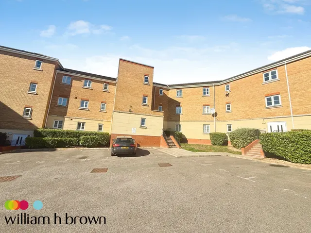 Purfleet, RM19, photo 1