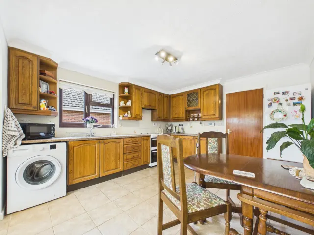 Windermere Park, Lowestoft, photo 1