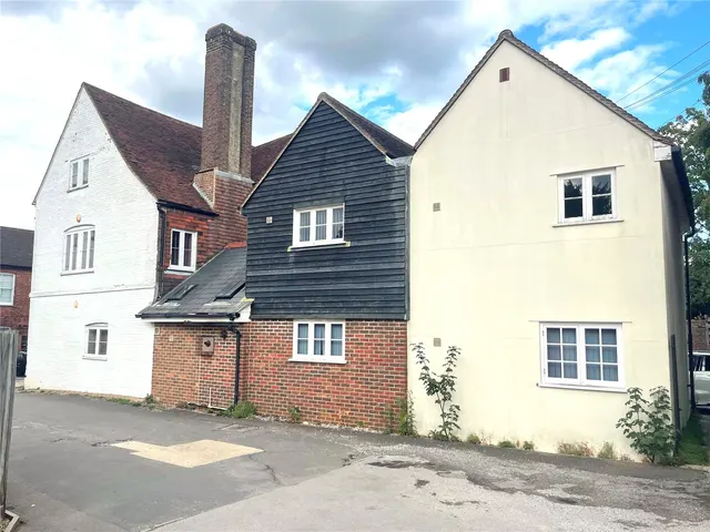 Judges Close, East Grinstead, RH19, photo 1