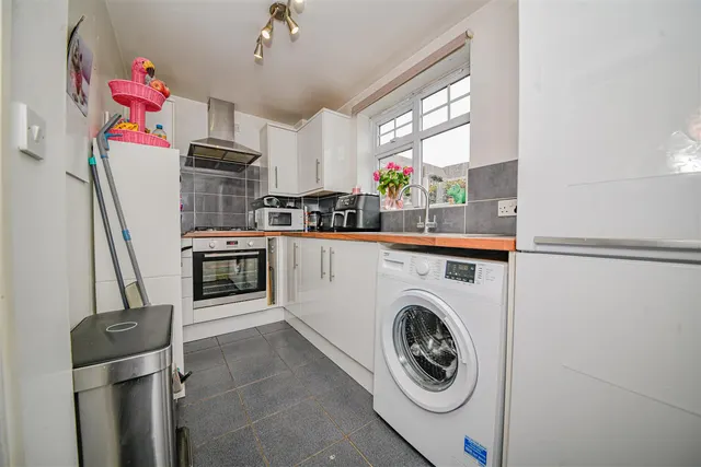 Benny Hill Close, Eastleigh, SO50, photo 3