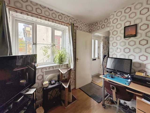 Church Hill, Templecombe, BA8, photo 3