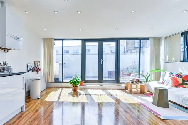 Flat 8, Fashion Apartments, London, photo 1