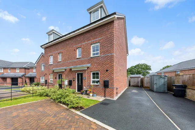 Honeygold Vale, Appleton, Warrington, Warrington, WA4 5RQ, photo 1