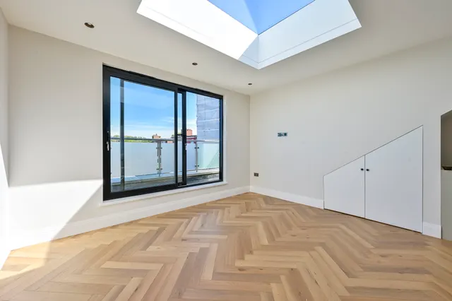 Flat 6, Navy Rose Apartments, Morden, photo 1