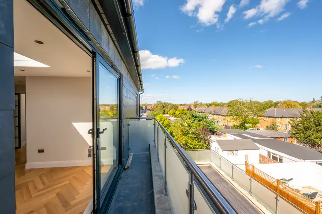Photo 2 — Flat 6, Navy Rose Apartments, Morden