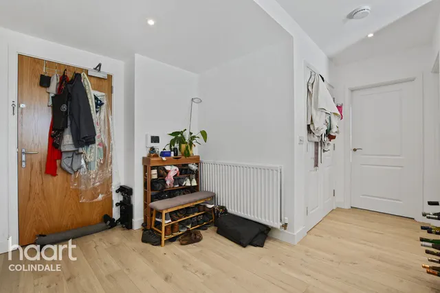 Lismore Boulevard, NW9, photo 2