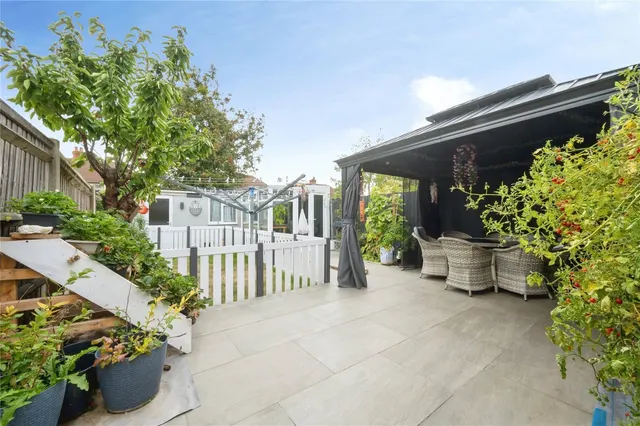 Mowbray Road, Southampton, SO19, photo 2