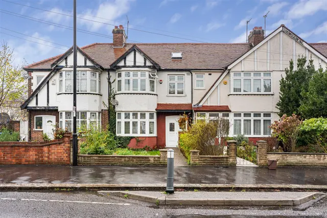 Bury Street, Edmonton, N9, photo 1