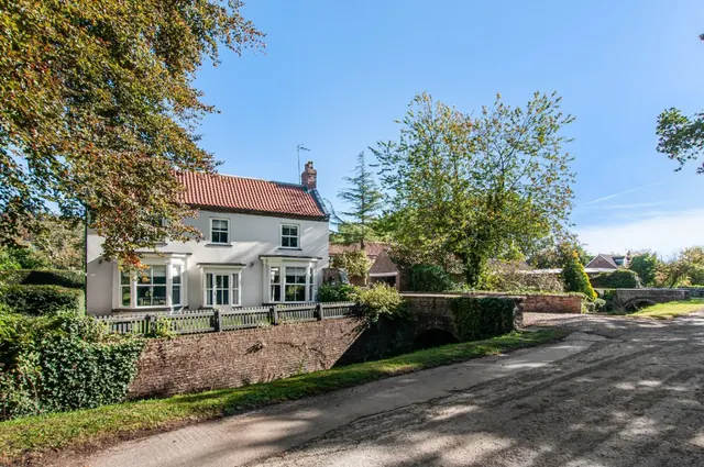 Catlaine Manor, North Cattleholmes, YO25, photo 1