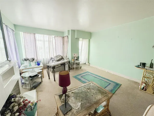 Photo 3 — West Parade, Bexhill-On-Sea, TN39 3HS