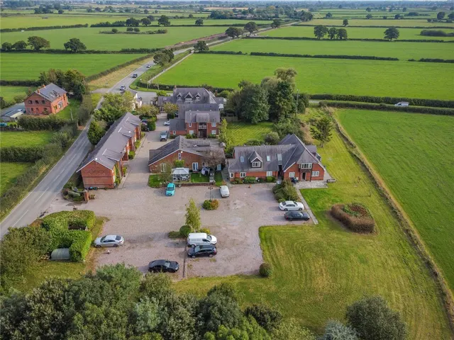 Parkside, Nr Rossett, LL12, photo 1