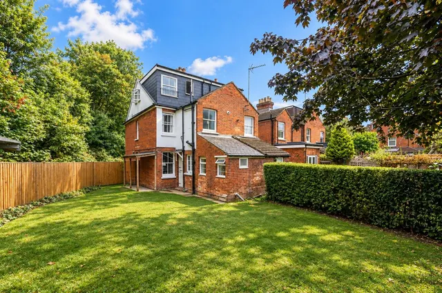 5 Linden Road, Guildford, photo 1