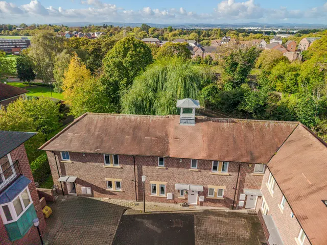 3 bedroom house, The Yonne, Chester