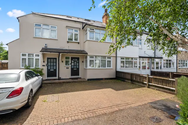 Cromwell Avenue, NEW MALDEN, Surrey, KT36DN, photo 1