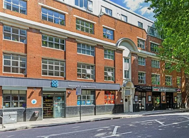 Tower Bridge Road, Tower Bridge, SE1, photo 1