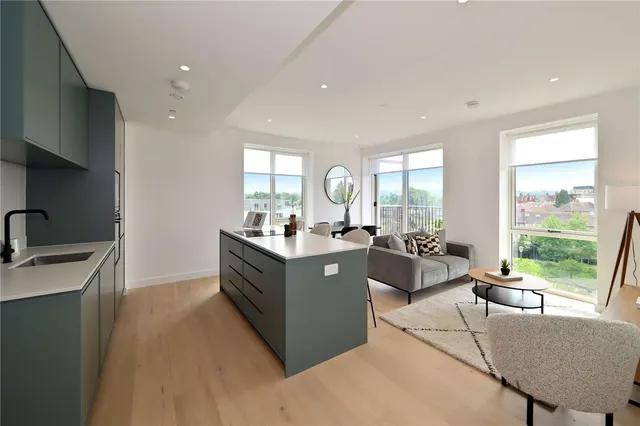 Claremont Road, London, NW2, photo 3