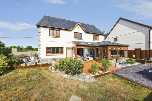 Parc Felindre, Kidwelly, SA17, photo 2