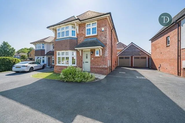 Wilton Close, Little Sutton, CH66 4AF, photo 1