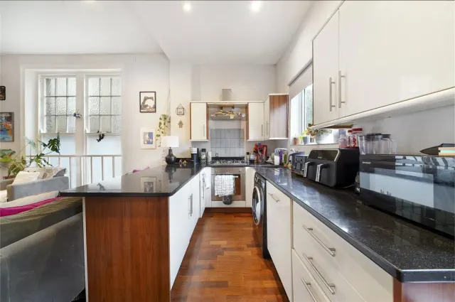Photo 2 — Chatsworth Road, Mapesbury, London, NW2