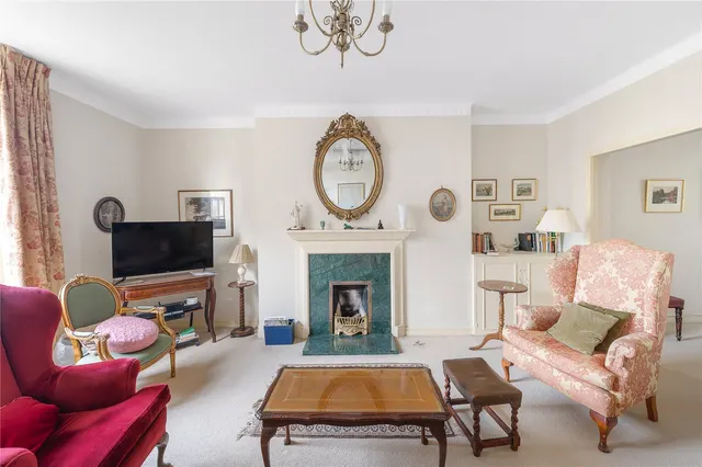 Rivermead Court, Ranelagh Gardens, Hurlingham, SW6, photo 1