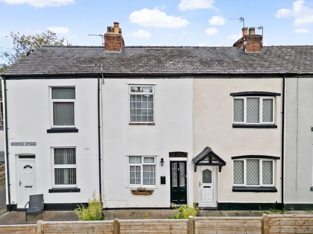Brookfield Cottages, Lymm, Lymm, WA13 0DH, photo 1