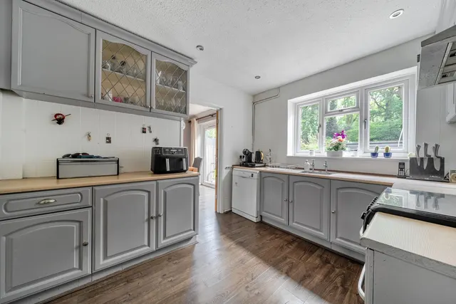 Photo 2 — Lockesley Drive, BR5